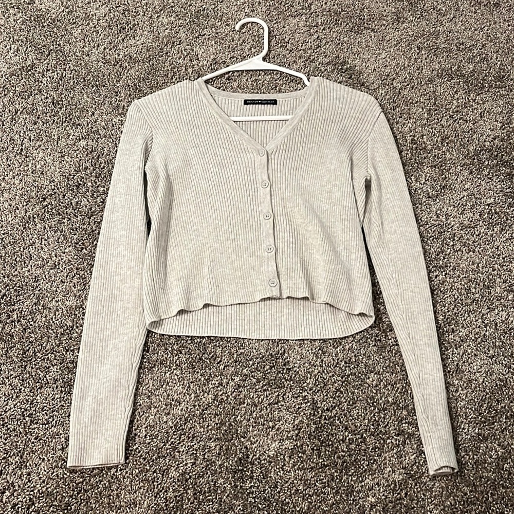 Brandy Melville sweater size small grey